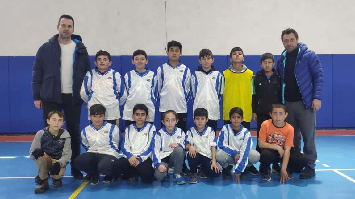 Okul Takımlarımızın Futsal Başarısı...